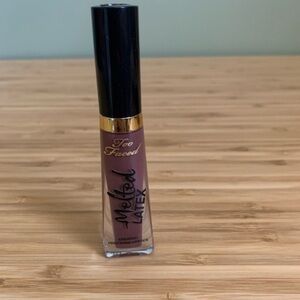 Too Faced  Matted Latex